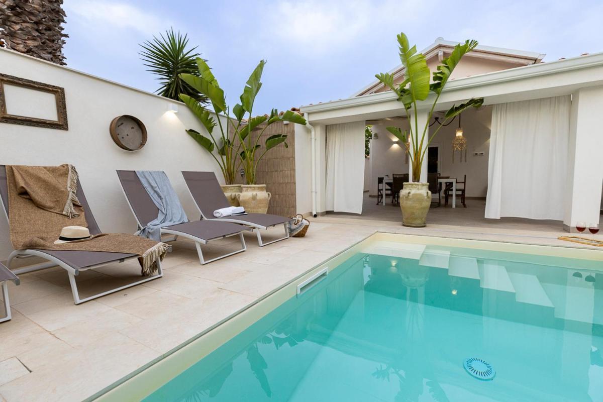 Villa Delle Palme Con Piscina Privata Santa Maria Del Focallo Ngoại thất bức ảnh